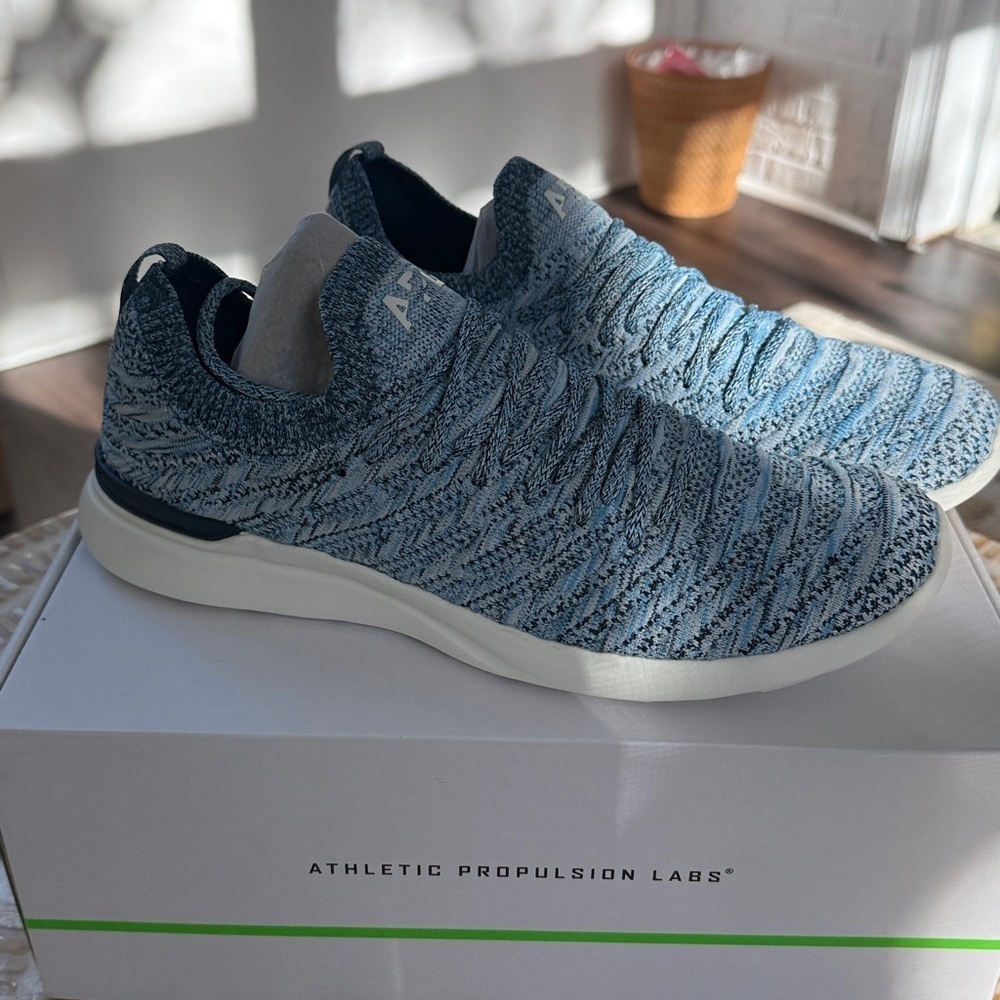 NEW APL MIDNIGHT/IVORY/MELANGE Sz 9